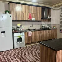 ۸۳/۵ متری پارکینگ دار