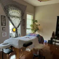 ماساژ درمانی