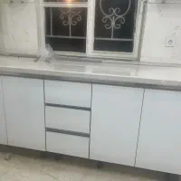 کابینت به همراه سینک ، هود، گاز شیشه ای پنج شعله