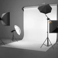به چند نفر مدلینگ خانم نیازمندیم