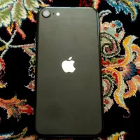 اپل iPhone SE (2020) با حافظهٔ ۱۲۸ گیگابایت|موبایل|کرمانشاه, |دیوار