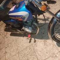 موتور سیکلت پارکینگی