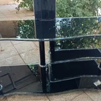 زیر تلوزیون شیشه ای