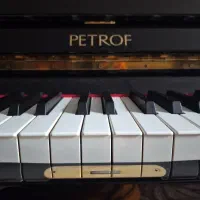 پیانو اکوستیک پتروف|پیانو، کیبورد، آکاردئون|کرج, فاز ۳ گوهردشت|دیوار