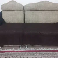 ۲ دست مبل راحتی و کاناپه ای|مبلمان خانگی و میز عسلی|اصفهان, لاله|دیوار