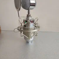 میکروفن استودیویی میکروفون