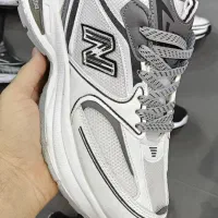 کفش فقط 1/980/000 تومان