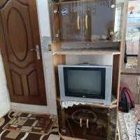 میز وتلویزیون