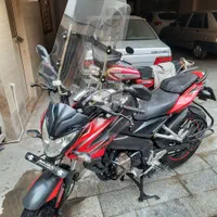 باجاج ان اس ۱۵۰