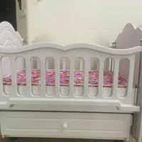 تخت گهواره ای  کنار مادر کودک|تخت و صندلی بچه|تهران, طرشت|دیوار