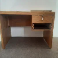 میز کامپیوتر و التحریر‌