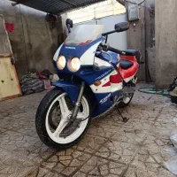 هوندا سی بی ار ۲۵۰ چهار سیلند