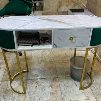 تجهیزات لباس فروشی(دکور و‌میز پیشخوان) و سالن ناخن|فروشگاه و مغازه|کهریزک, |دیوار