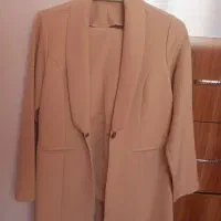 کت شلوار کرم رنگ سایز ۴۲.۴۴
