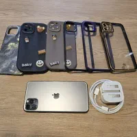 آیفون ۱۱ پرومکس سالم با آداپتور