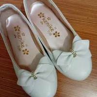 کفش دخترانه ۶۰۰ تومان|کفش و لباس بچه|ورامین, شهرک مدرس|دیوار