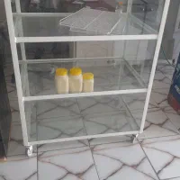 ویترین شیشه ایی