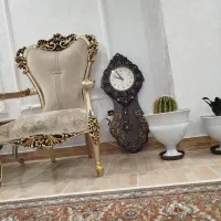 ساعت دیواری سالم در حد نو