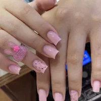 آموزش ناخن  و کاشت ناخن حرفه ای با ده سال سابقه|خدمات آرایشگری و زیبایی|رشت, معلم|دیوار