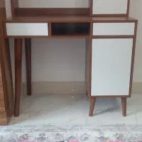 میز تحریر|میز تحریر و کامپیوتر|گرمی, |دیوار