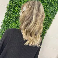 رنگ مو|خدمات آرایشگری و زیبایی|سرپل ذهاب, |دیوار