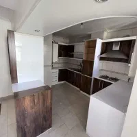 آپارتمان جنوبی ۱۰۰ متر سه راه حکیم نظامی