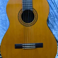 گیتار یاماها c40