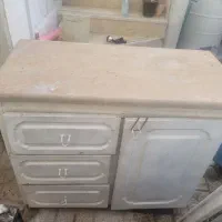 کابینت فلزی کار کرده