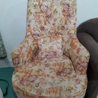 مبل و میز اصلی
