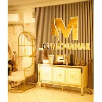 استخدام نیروی نظافتچی خانم