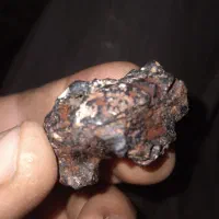 سلام من یک سنگ پیدا کردم که شبیه شهاب سنگ