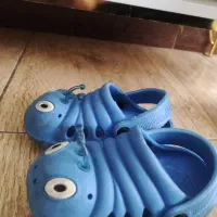 کفش بچگانه|کفش و لباس بچه|اندیشه, اندیشه فاز ۱|دیوار