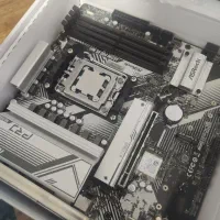 باندل مادربرد، سی پی یو، هارد