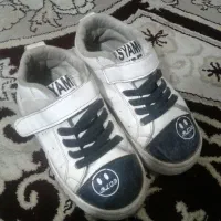 کفش بچگانه