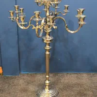 شمعدان کنار سالنی بزرگ خارجی|لوستر و چراغ آویز|تهران, شوش (باغ آذری)|دیوار