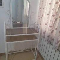 میز آینه آرایش فرفروژه سالم درحد نو