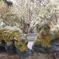 ۲ مجسمه ببر و ۲ مجسمه خرس قطبی