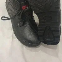 کفش ایمنی|کیف، کفش، کمربند|قائن, |دیوار