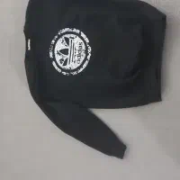 دورس آیداس|لباس|هشتگرد, مدرس|دیوار