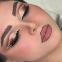 میکاپ،رنگ و لایت،کوتاهی و آرایش دائم