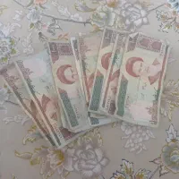 پول ۱۰۰ تومنی قدیمی