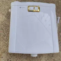 یک عددفلاش تانک ویک عدد توالت فرنگی ایستاده تاشو