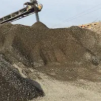 راننده بنز تک داخل معدن