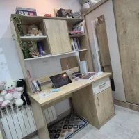 میز تحریر+کتابخانه