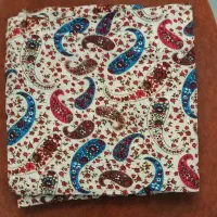 پیراهنی نخی