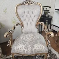 مبل ۹ نفری و فرش ۱۲ متری