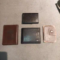 کیف پول و جاکارتی
