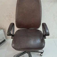 صندلی چرخشی و اداری
