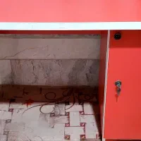 میز تحریر تمیز خوش رنگ|میز تحریر و کامپیوتر|قم, لسانی|دیوار