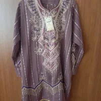 تونیک و شلوار سایز ۳۶  تا ۳۸  هدیه بوده از سوریه